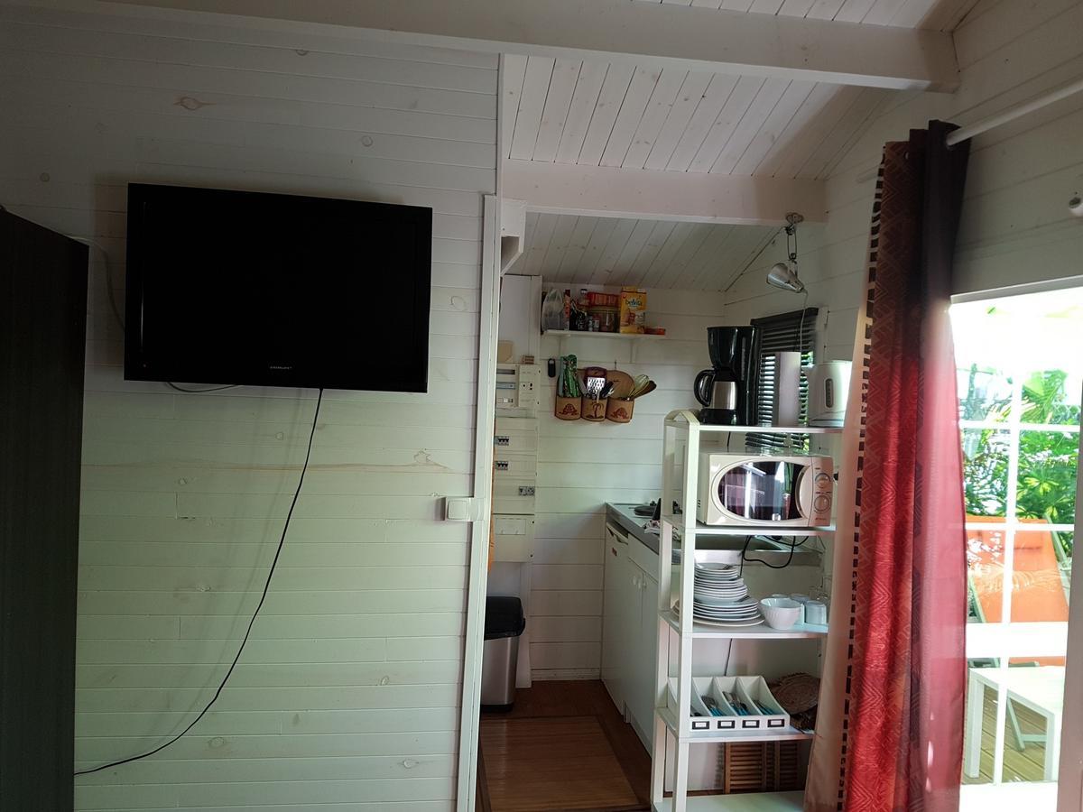 Bungalow Meuble Pres Du Lagon La Saline Le Bains Buitenkant foto